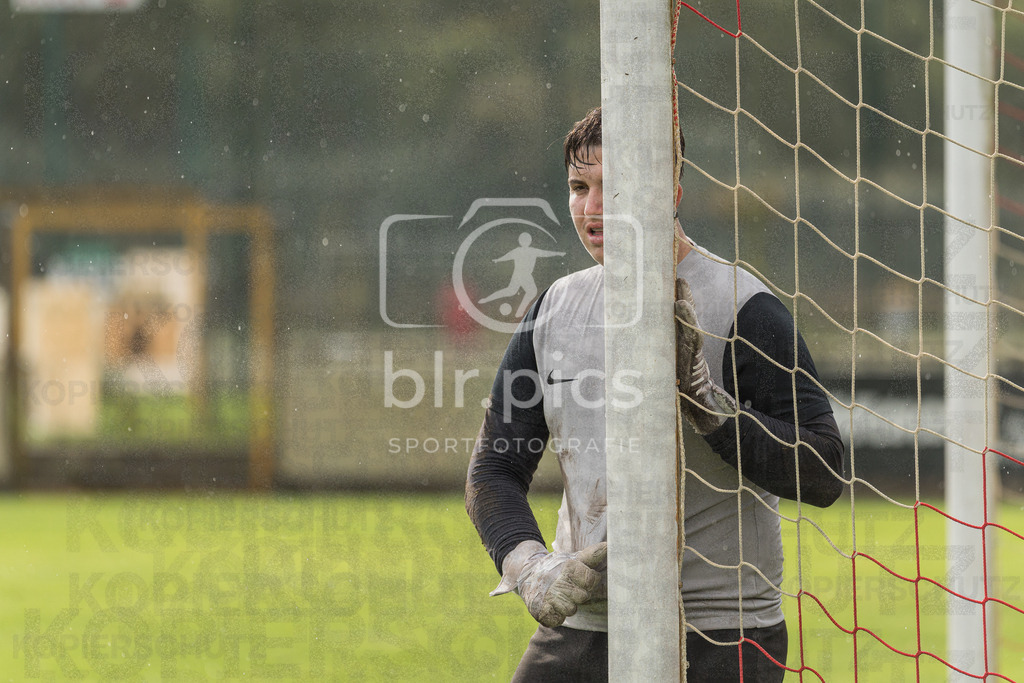 blr.pics_FC Oberneuland - JFV Bremen II | Professionelle Fußball- und Sportfotografie. Spielbilder online ansehen und kaufen – Einzelbilder oder komplette Galerien in hoher Qualität.