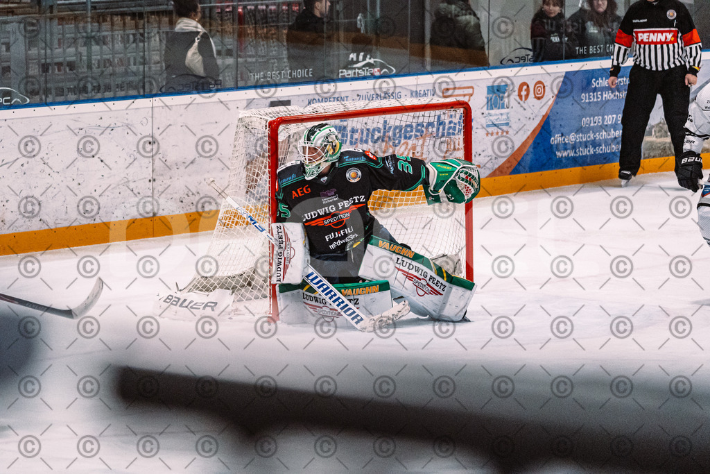 Alligators_vs_Passau_26_12_2025-027 | Höchstadt Alligators Fotogalerie: Eishockey-Action aus Franken. Professionelle Spielfotos, Portraits & Stadionbilder zum Download. Jetzt entdecken! - Realisiert mit Pictrs.com