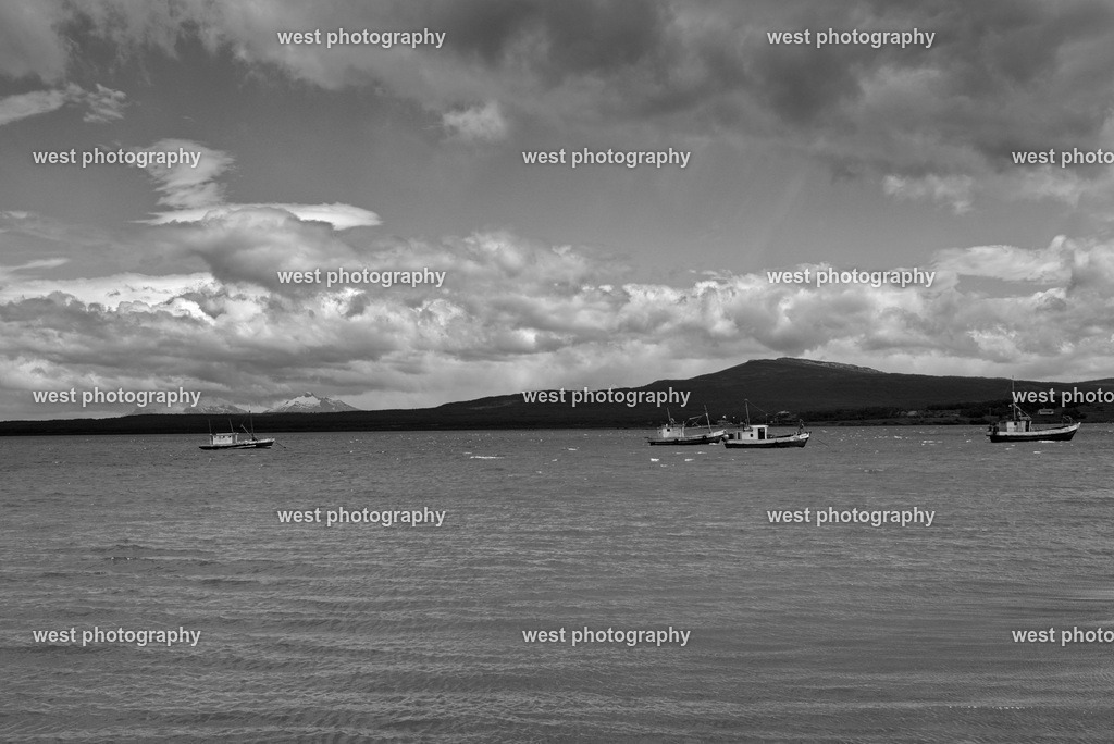Fiordo de Puerto Natales 1 sw - CHI 2014 | west photography - Realisiert mit Pictrs.com