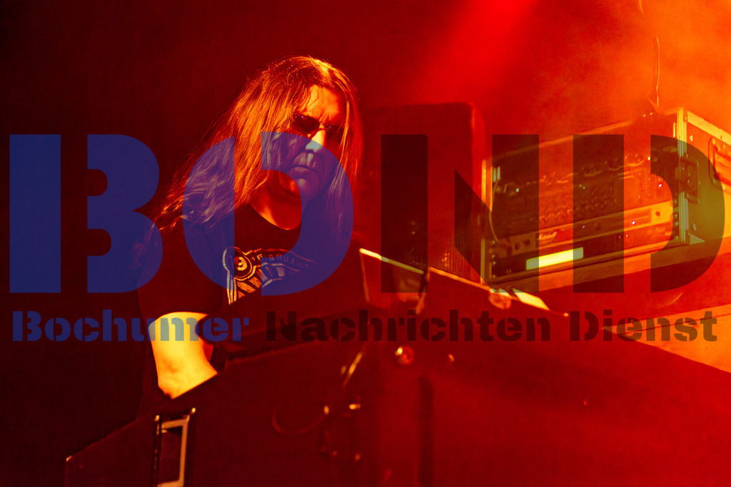 SES_NURDIO20250102-55 | bond - Realisiert mit Pictrs.com