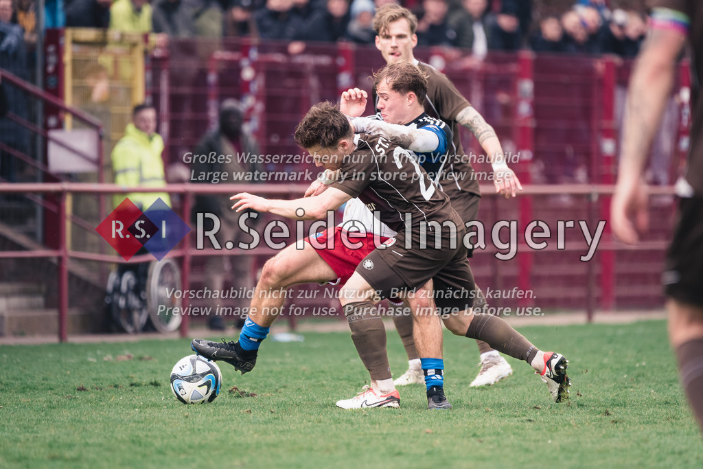 RS-1-035687 | Tom Sanne (#9, HSV II), Jannis Turtschan (#28, FCSP)