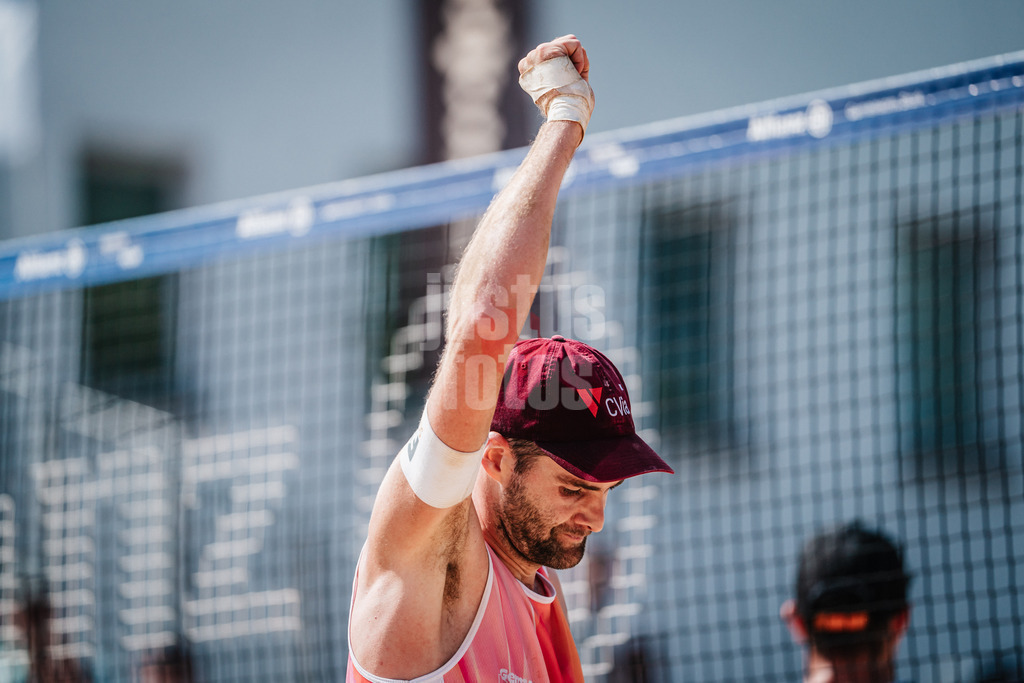 Beachvolleyball | Männer | Allianz German Beach Tour 2025 | Tourstop Berlin | 16.08.2025 | Manuel Harms ballt vor Freude die Faust
