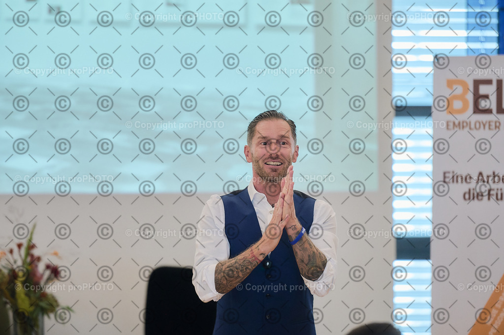 064_202509_EmployerBranding_NZ6_9807 | proPHOTO - Realisiert mit Pictrs.com