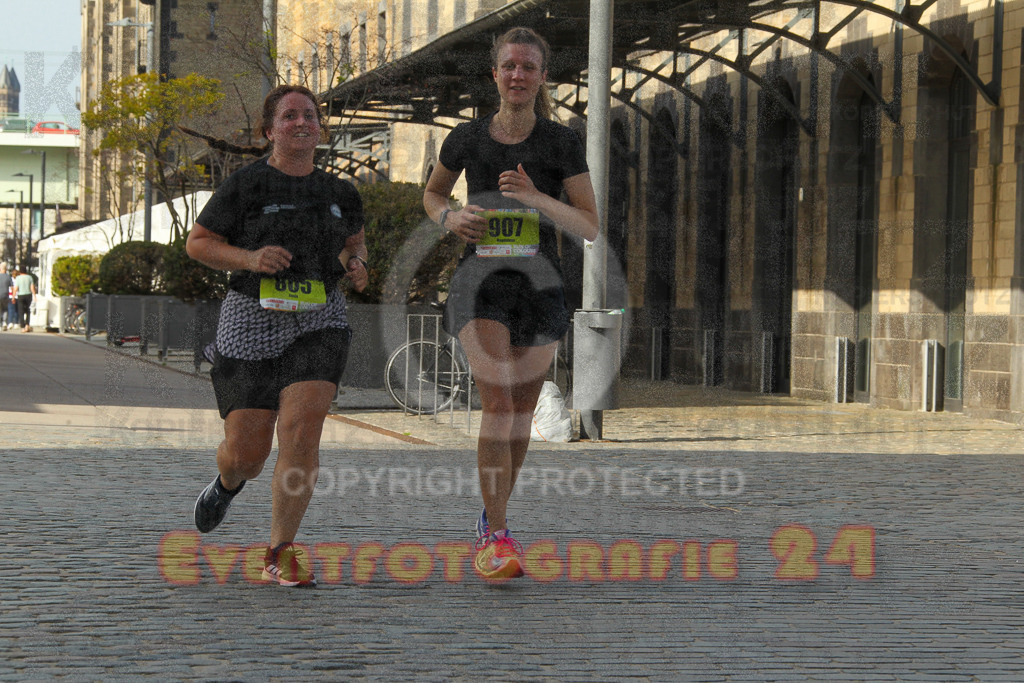 250920_1544_EV4_9515 | Sportfotografie im Rhein-Sieg Kreis, Köln, Bonn, NRW, Rheinland Pfalz, Hessen, etc. Unser Tätigkeitsfeld umfasst den Laufsport vom Volkslauf über den Marathon, Duathlon, Triathon bis zum Ultralauf wie Kölnpfad Ultra oder Schindertrail.