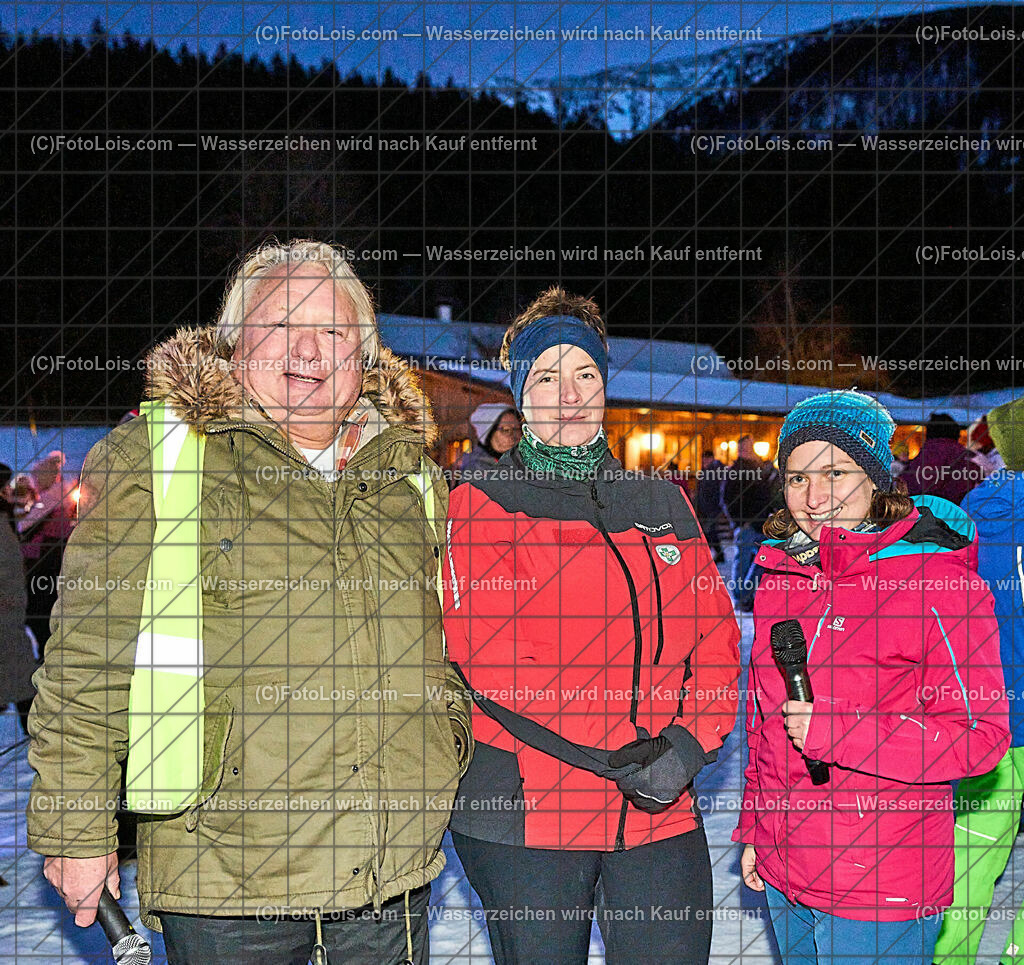 ALP7919_Bergrettung_Lawinenschauuebung_Prem-Gerstl-Moesel | (C)FotoLois.com, Alois Spandl. NACHT DER BALLONE im Weitental vor der Ötscherlift-Talstation, Ballonsportclub Ötscherland & Ötscher Tourismusverband, Do 28. Dez. 2023.