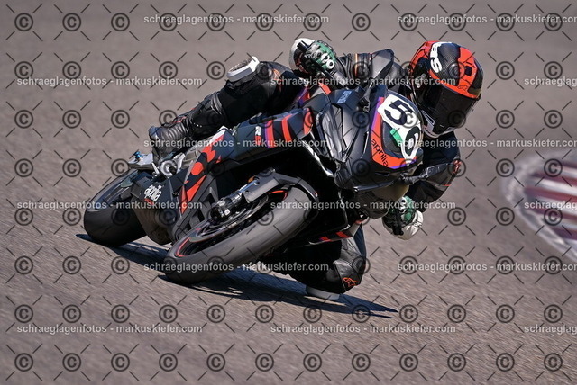 26bt05-1156 | markuskiefer.com - Realisiert mit Pictrs.com