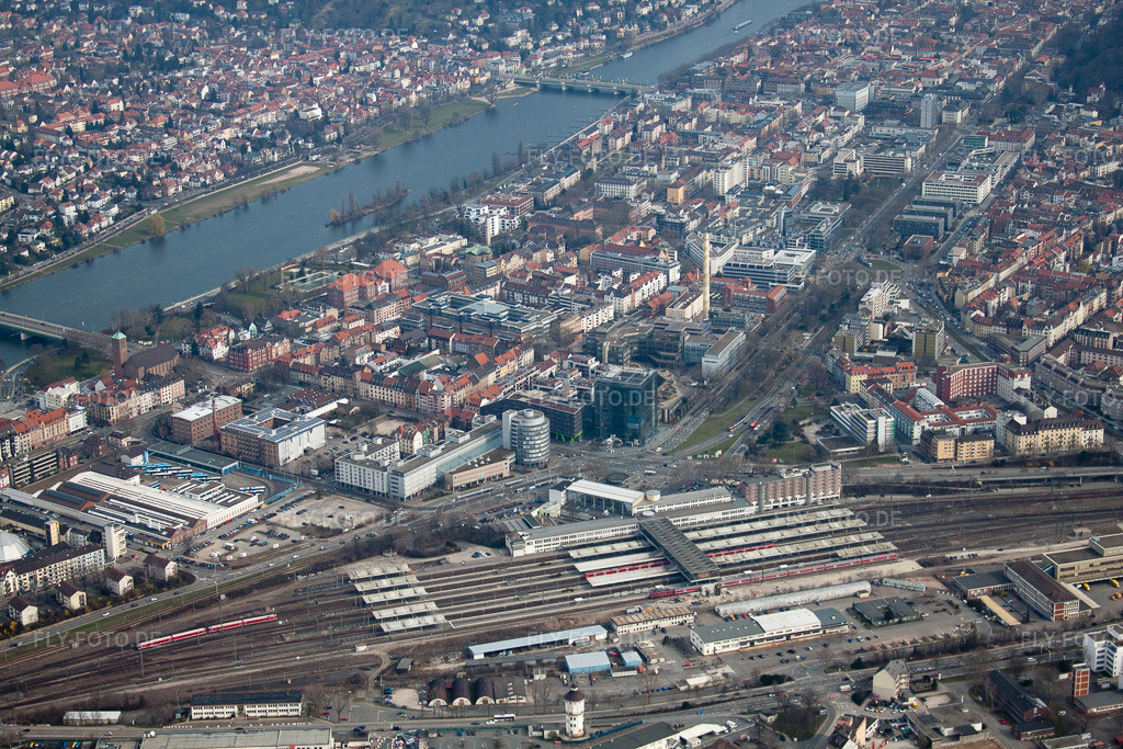Luftbild: Hauptbahnhof Heidelberg im Ortsteil Weststadt in Heidelberg im Bundesland Baden-Württemberg in Deutschland. Foto: IMG_37863.jpg vom 12.03.2011 durch Werner Riehm/FLY-FOTO.de