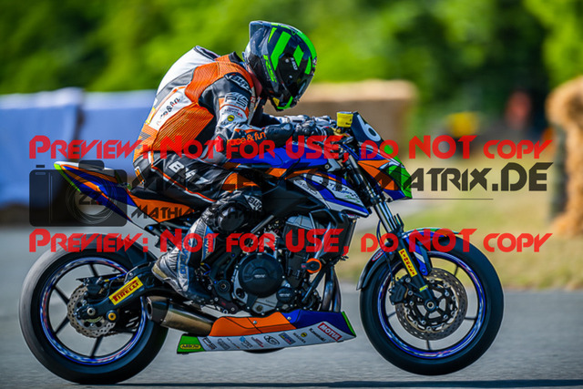 MaZZes_FotoMatrix_220722_9529 | TWIN