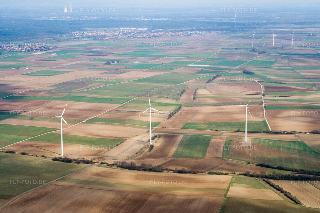 Luftbild: Windkraftanlagen in Offenbach an der Queich im Bundesland Rheinland-Pfalz in Deutschland. Foto: IMG_9706.jpg vom 15.03.2008 durch Werner Riehm/FLY-FOTO.de