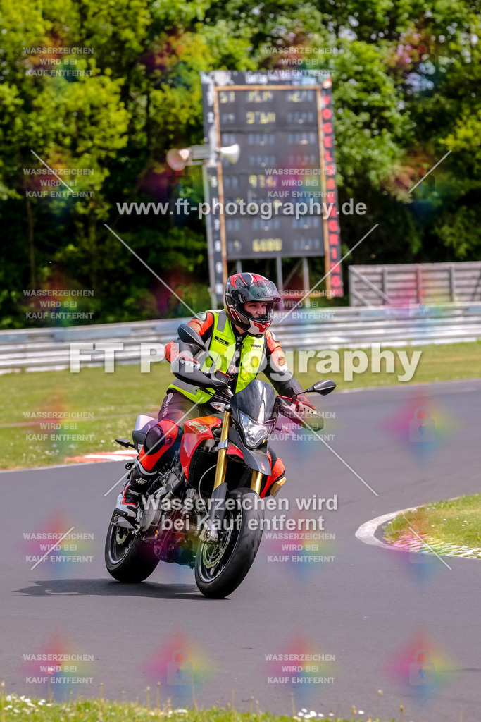 MotoTeamVBK-21043 | Hier findet Ihr Bilder von Touristenfahrten auf der Nürburgring Nordschleife oder von anderen Veranstaltungen die ich besucht habe. Viel Spass beim Durch Schauen 
