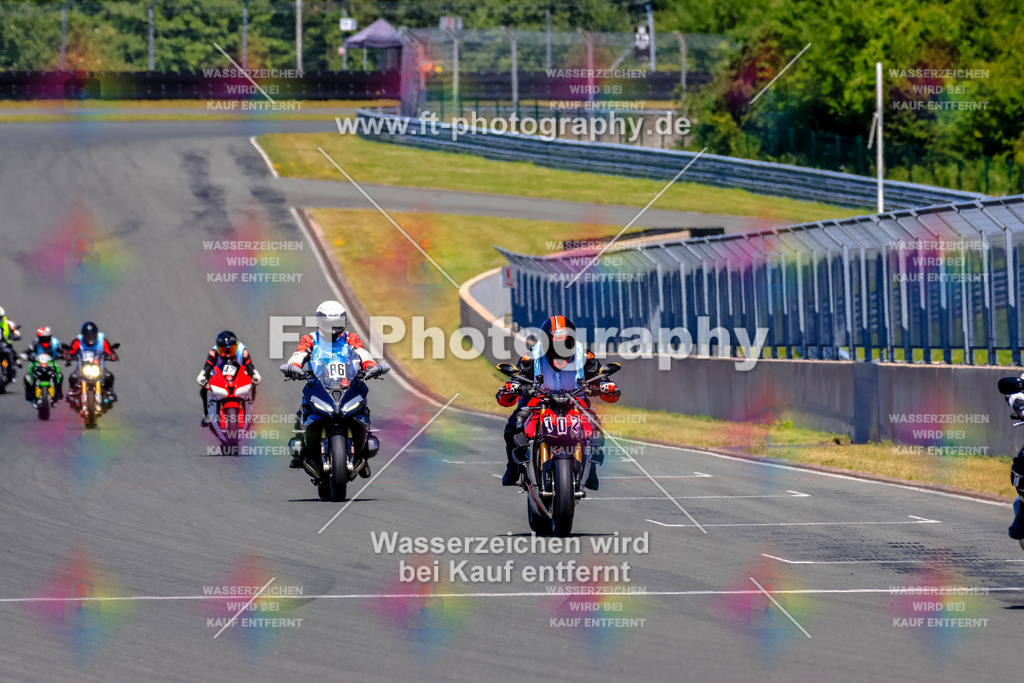 _TCM6165 | Hier findet Ihr Bilder von Touristenfahrten auf der Nürburgring Nordschleife oder von anderen Veranstaltungen die ich besucht habe. Viel Spass beim Durch Schauen 