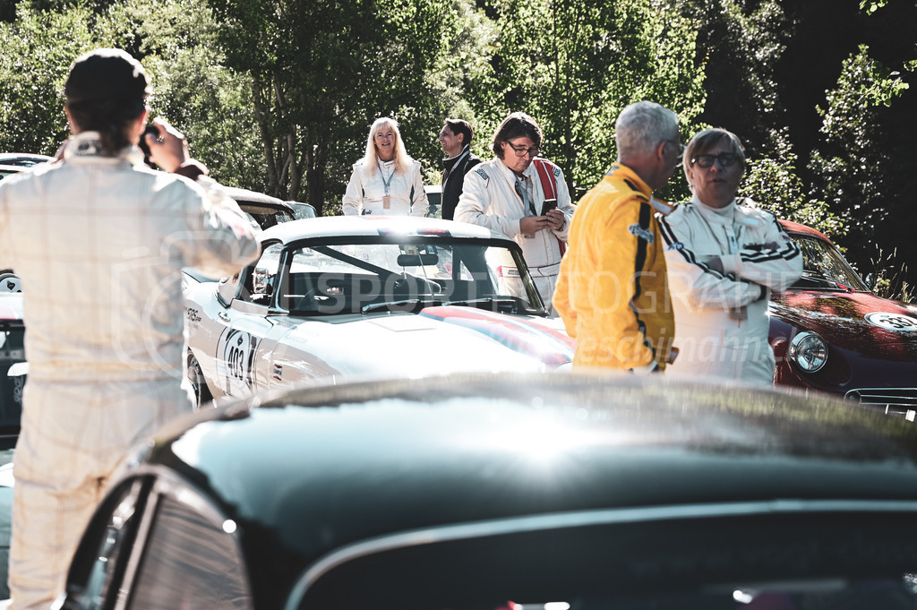 19. Arosa ClassicCar 2023 - 1. September 2023 | 19. Arosa ClassicCar 2023
Arosa, Schweiz
Vor dem Start in Langwies.
@arosaclassiccar, @arosa.official, #arosaclassiccar, #arosa, #76curves, #classiccar
Bild: Sportfotografie Markus Aeschimann | www.markus-aeschimann.ch - Realisiert mit Pictrs.com