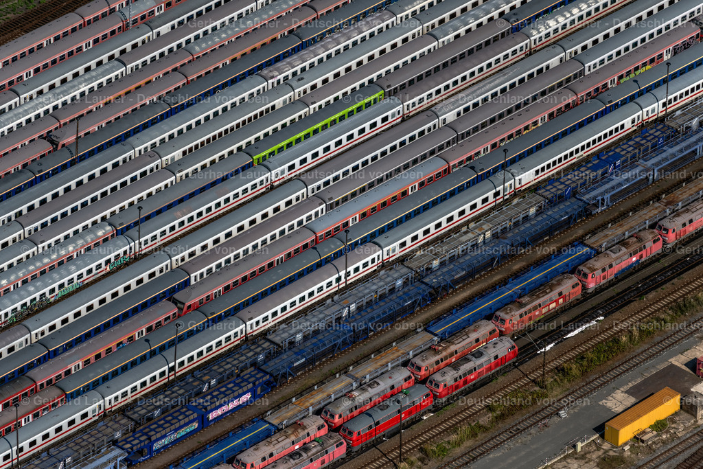 4041733 | LEIPZIG 15.09.2020 Bahnbetriebswerk und Ausbesserungswerk, Wartung und Instandhaltung von Zügen und Waggons des Güterverkehrs im Stadtteil Engelsdorf in Leipzig im Bundesland Sachsen. // Repair shop, maintenance and repair of trains and wagons of the freight in the Engelsdorf district of Leipzig in Saxony. Foto: Gerhard Launer