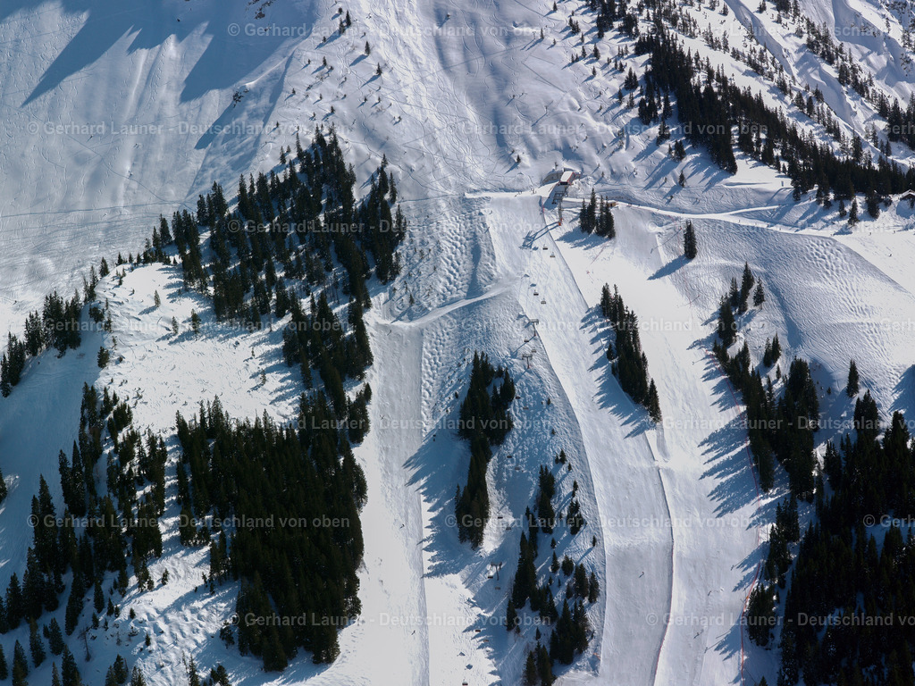 26B0329 | Skipiste bei Tannheim