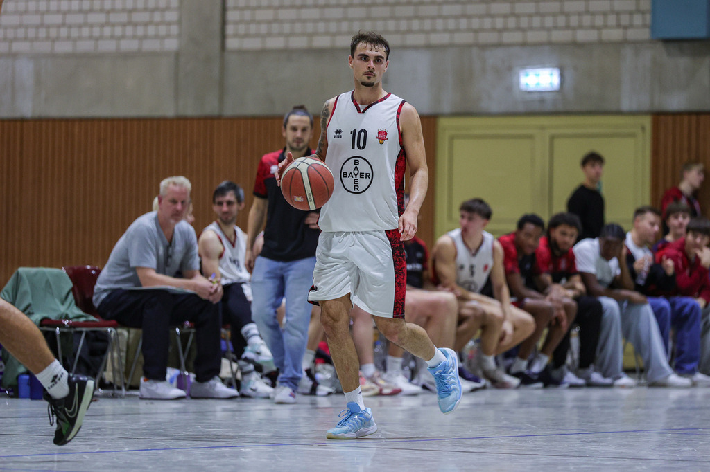 Regio BAYER GIANTS vs NEW Elephants Grevenbroich-106 | Fotos von Basketballspielen aus dem Raum NRW fotografiert von Gero Mueller-Laschet und Daniel Schaefer - Realisiert mit Pictrs.com