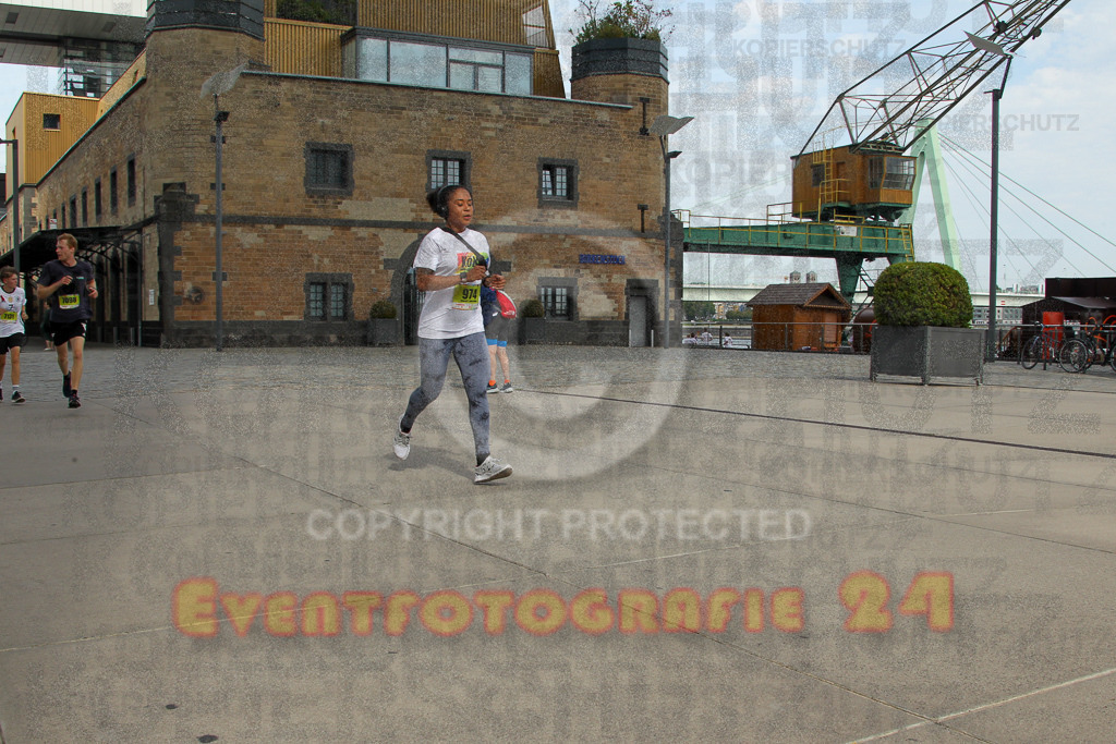250920_1326_EV4_5533 | Sportfotografie im Rhein-Sieg Kreis, Köln, Bonn, NRW, Rheinland Pfalz, Hessen, etc. Unser Tätigkeitsfeld umfasst den Laufsport vom Volkslauf über den Marathon, Duathlon, Triathon bis zum Ultralauf wie Kölnpfad Ultra oder Schindertrail.