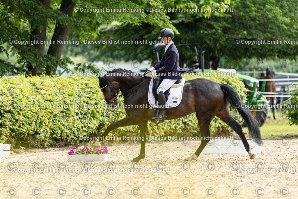 CL5A5621 | Emilia Reinking Fotografie - Realisiert mit Pictrs.com