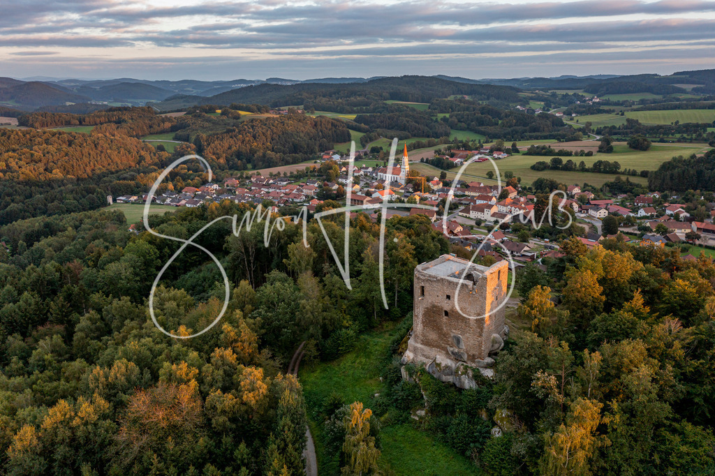 Burgruine Lobenstein | simonsuess - Realisiert mit Pictrs.com