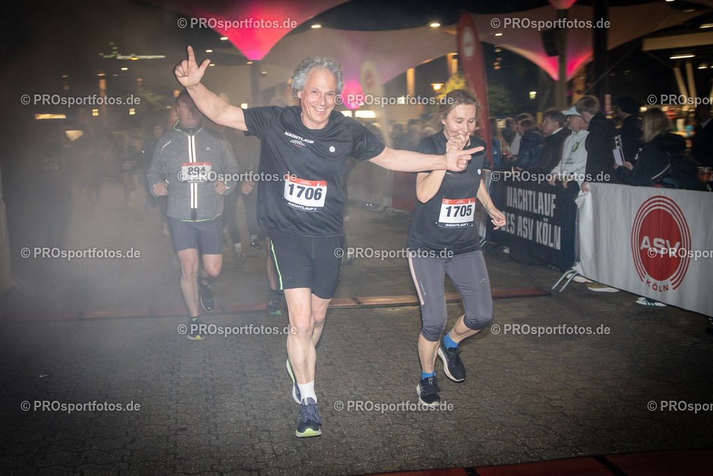 23. ASV Nachtlauf; Koeln, 13.05.26 | Impressionen vom 23. ASV Nachtlauf am 13.05.26 am Tanzbrunnen in Koeln. Foto: BEAUTIFUL SPORTS/Axel Kohring