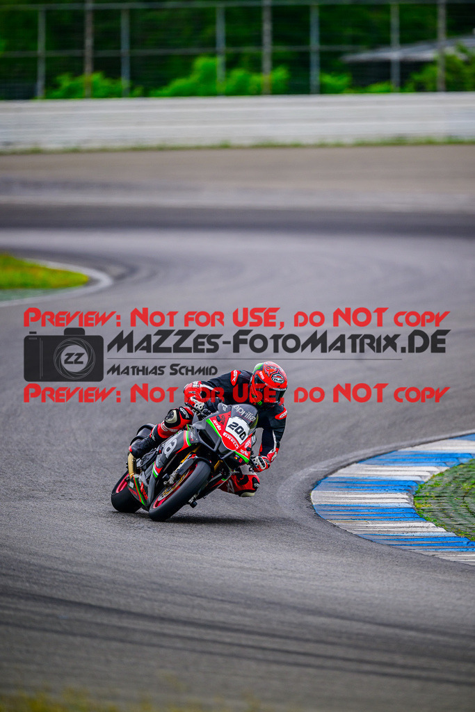 MaZZes_FotoMatrix_240614_6007705_2240 | ROT