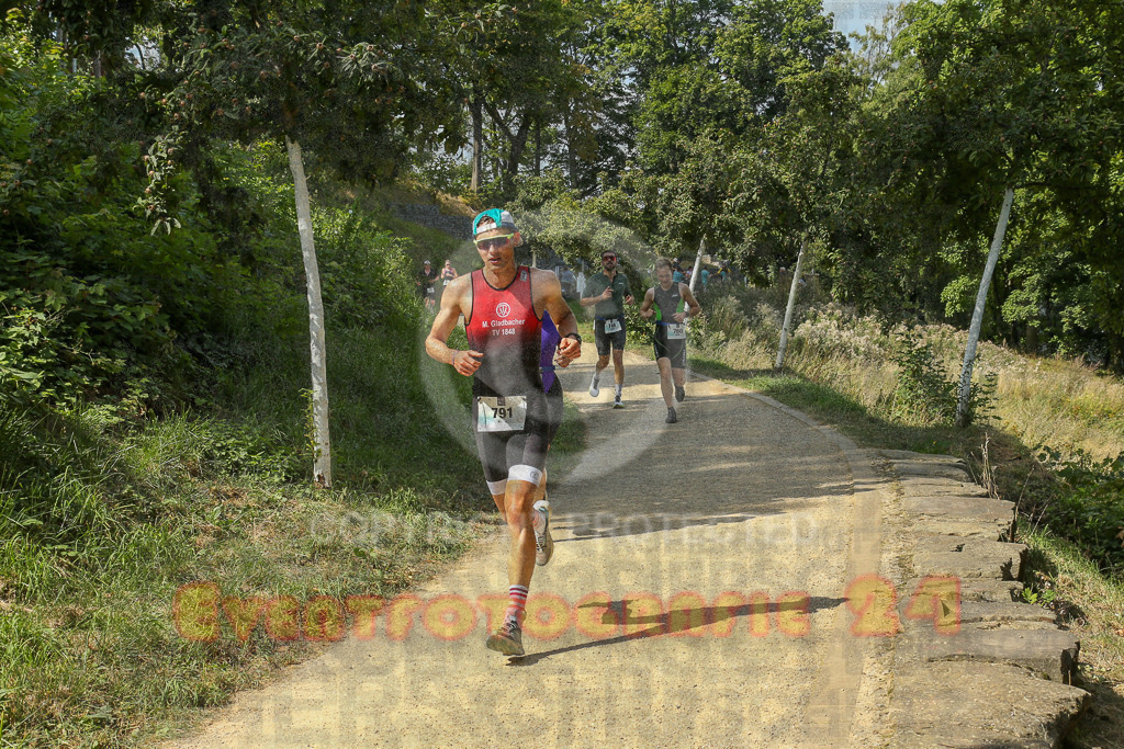 250824_1447_EX1_7579 | Sportfotografie im Rhein-Sieg Kreis, Köln, Bonn, NRW, Rheinland Pfalz, Hessen, etc. Unser Tätigkeitsfeld umfasst den Laufsport vom Volkslauf über den Marathon, Duathlon, Triathon bis zum Ultralauf wie Kölnpfad Ultra oder Schindertrail.