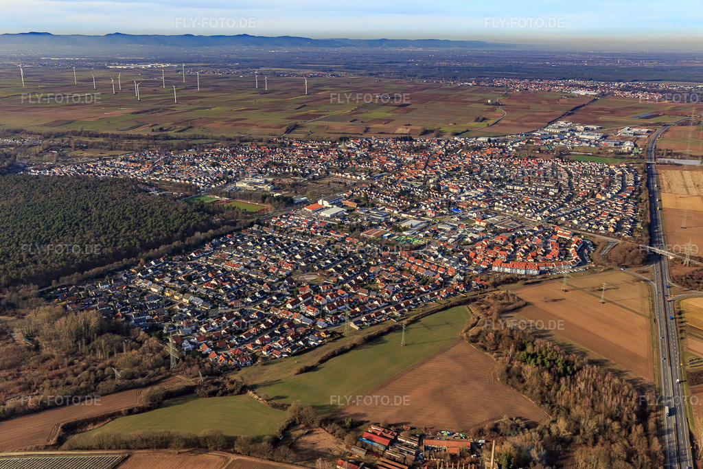 Luftbild: Stadtansicht aus Süden in Rülzheim im Bundesland Rheinland-Pfalz in Deutschland. Foto: IMG_112607.jpg vom 13.02.2019 durch Werner Riehm/FLY-FOTO.de