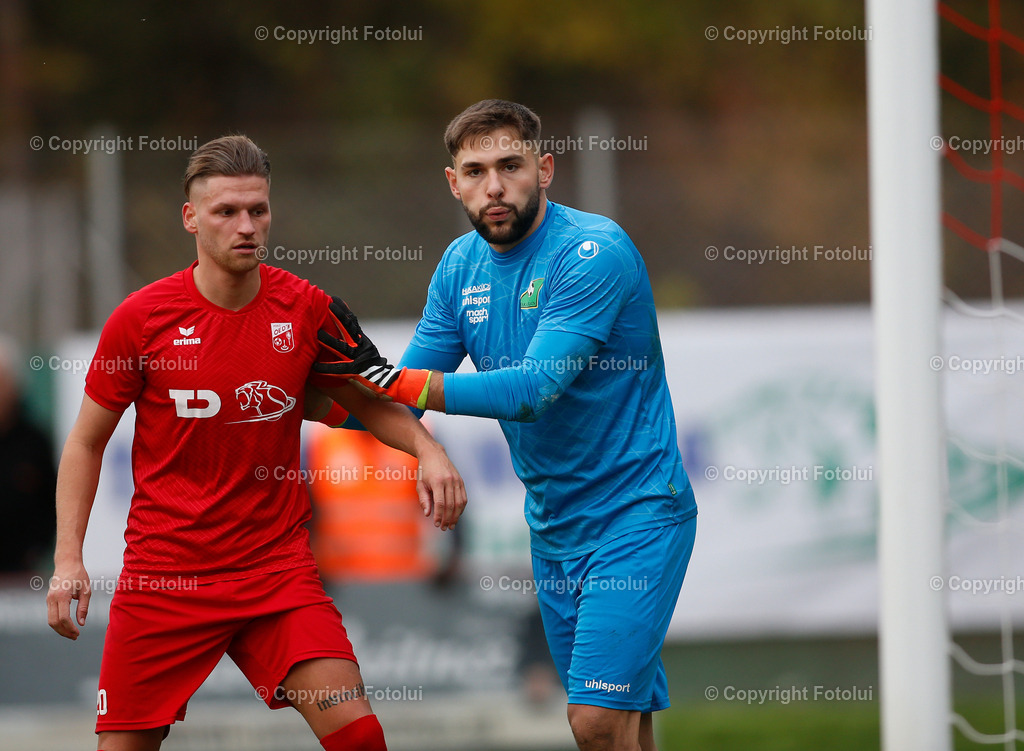 A_LUI_021124_07 | SPORT FUSSBALL ASKOE OEDT-HAKA TRAUN 02.11.2024 IM BILD : MICHAEL LEONHARTSBERGER(OEDT1B) UND PLAMENOV GANCHEV (TRAUN)FOTO:FOTOLUI