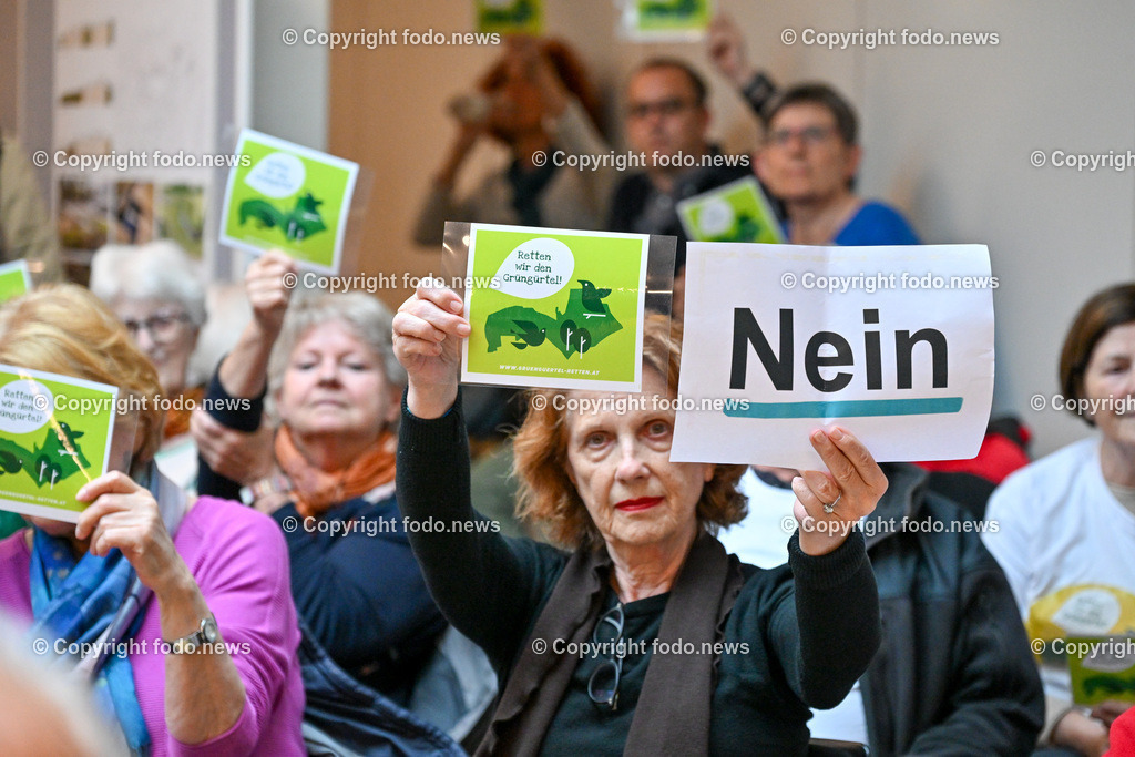Linz_ Vorstellung Masterplan Digitaluni_ Univiertel_ 17.04.2024-13 | 17.04.2024, Johannes Kepler Universitaet Linz, AUT, Vorstellung Masterplan Digitaluni, Univiertel im Bild Besucher der Veranstaltung