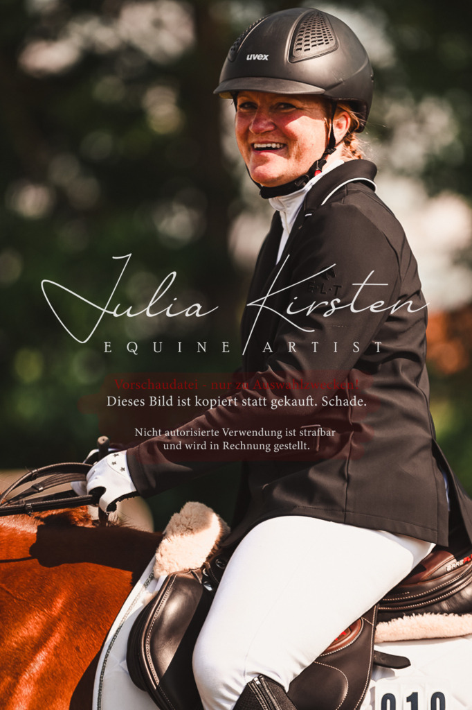 DSC_7309 | Pferde- und Turnierfotografie in Westsachsen. Pferdeportraits, Auftragszeichnungen und intuitive Kunst.