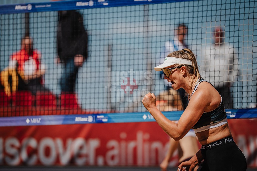 Beachvolleyball | Frauen | Allianz German Beach Tour 2025 | Tourstop Düsseldorf | 09.05.2025 | Chenoa Christ jubelt