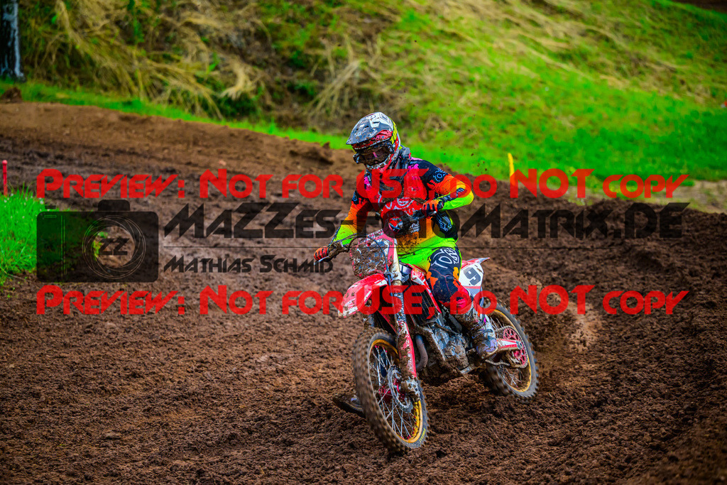MaZZes_Fotomatrix_20250614_6021986_8834 | MX1