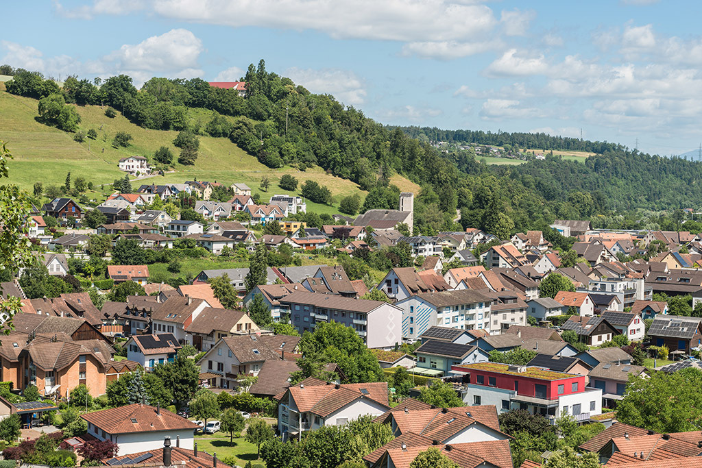Blick aufs Dorf | in Bubendorf, Baselland, Schweiz. - Realisiert mit Pictrs.com