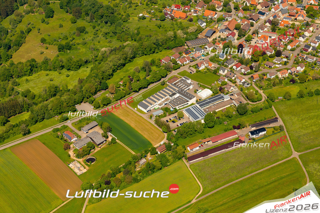 Das Luftbild zeigt : Großdeinbach Schwäbisch Gmünd - Die Luftaufnahme wurde 2024 vom UL-Flugzeug aus erstellt ( keine Drohne ) - Hochauflösende Luftaufnahme - Für grossformatige Ausdrucke geeignet. Die Geschenkidee !Mit Lizenz und Bildrechte bestellbar