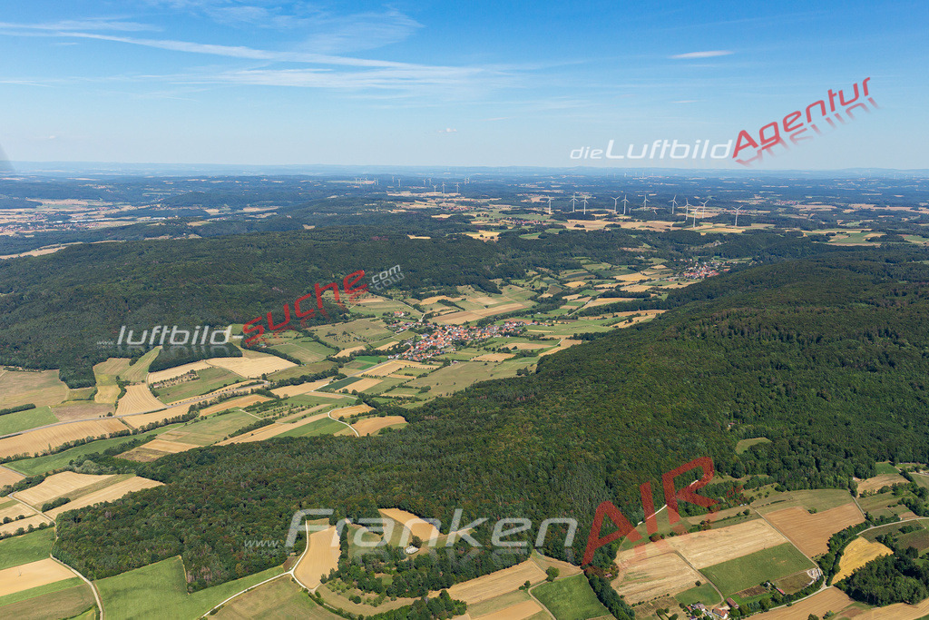 Aktuelles Luftbild von   - Die Luftaufnahme wurde 2020 mittels UL-Flugzeug erstellt ( keine Drohne ) - hochauflösende Kamera-Systeme von  Canon -Beste Qualität - Für grossformatige Ausdrucke geeignet. Die Geschenkidee !