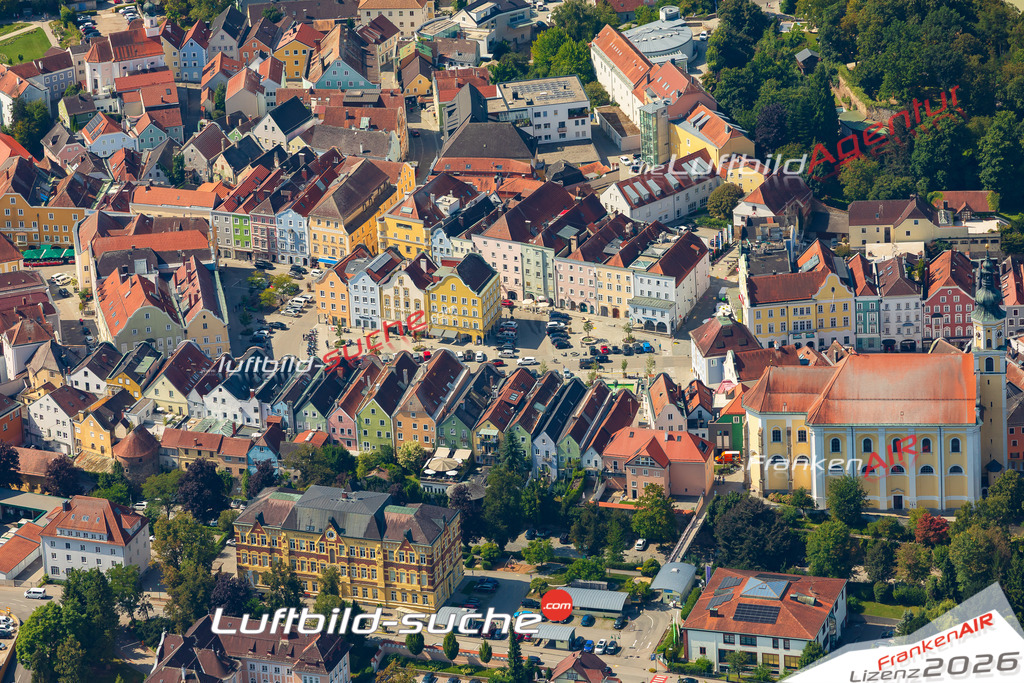 Luftbild Vs Google Maps  Altstadt  Schärding -Das Luftbild wurde 2025 vom UL-Flugzeug heraus erstellt ( keine Drohne ) - Hochauflösende Luftaufnahme -Nicht vergleichbar mit Google Maps oder Satelittenbilder- Die Geschenkidee !Mit Lizenz und Bildrechte bestellbar