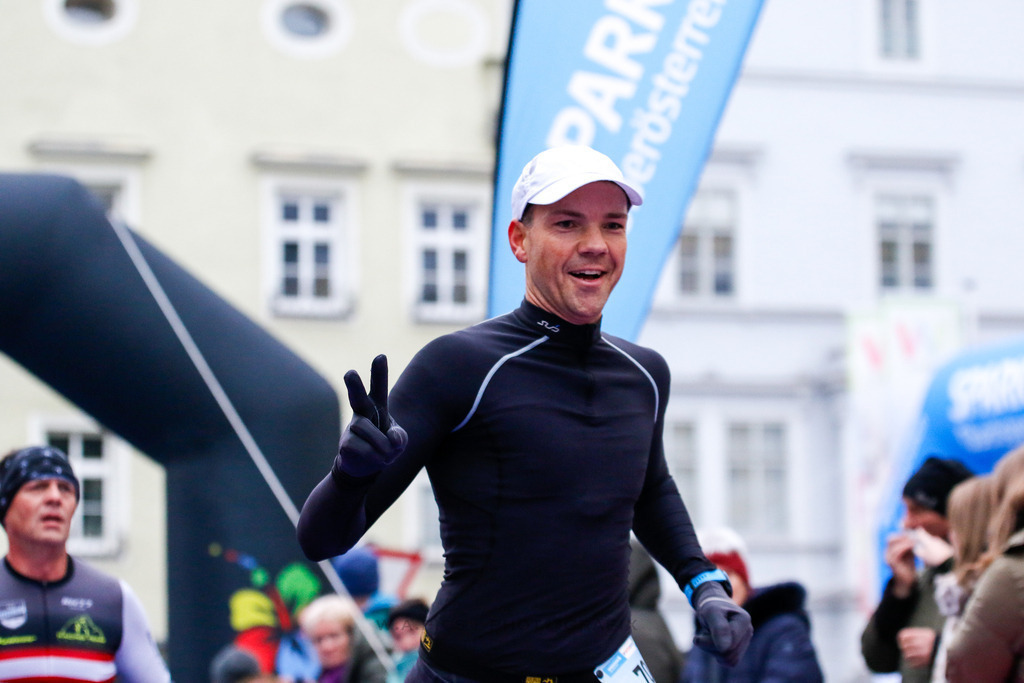 AW_20231231awmac8604 | WELS, 31.12.2023, Sparkasse Silvesterlauf Wels 2023 , Image shows: Photo: WAPICS / Andreas Willdoner