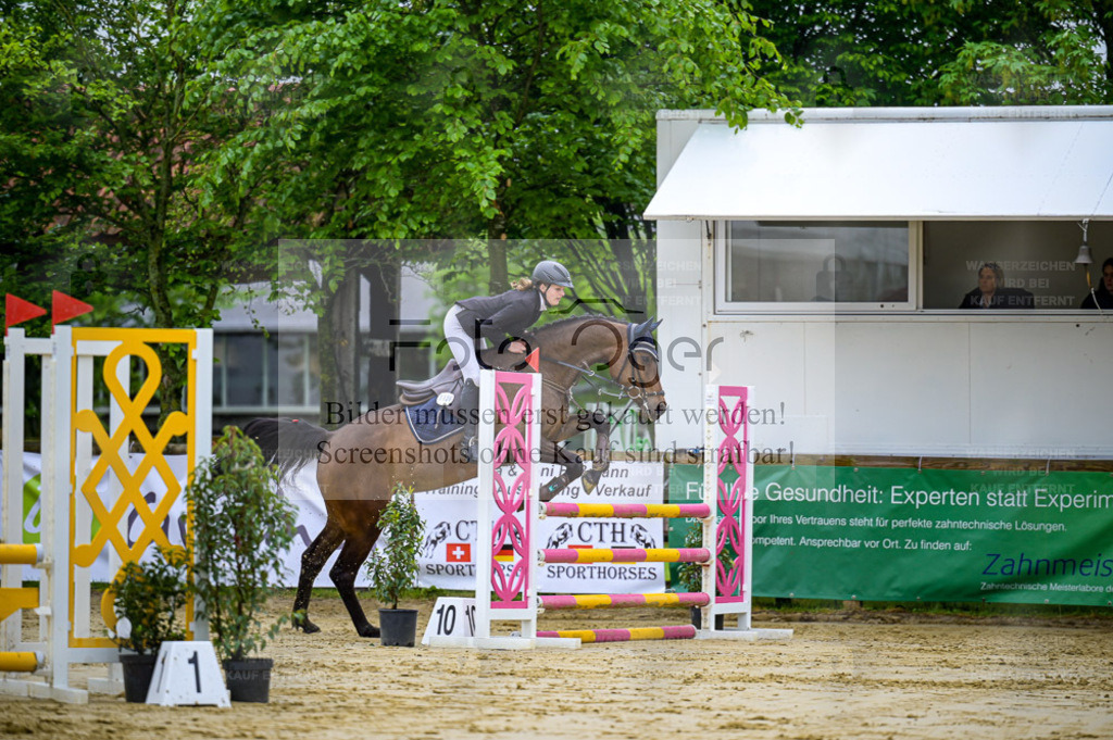 Reitturnier Lienen | Entdecke hochwertige Reitturnierfotos von Foto Oger. Professionell, emotional und authentisch – jetzt Lieblingsmomente im Shop bestellen. - Realisiert mit Pictrs.com