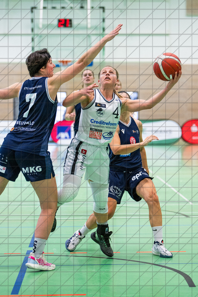 2. DBBL Nord 24/25 | 20.10.2024 | BBC OS vs. Eimsbütteler TV | 2. DBBL Nord 24/25 | 20.10.2024 | BBC OS vs. Eimsbütteler TV - - - - - CREDIT, www.bullenfotos.de, Martin König, Hörner Weg 40, D-49078 Osnabrück, +4917663732967, Nutzung und Weitergabe nur zu den vereinbarten Zwecken. Presseanfragen an Urheber. Alle Rechte beim Urheber. - - - - - - Realisiert mit Pictrs.com