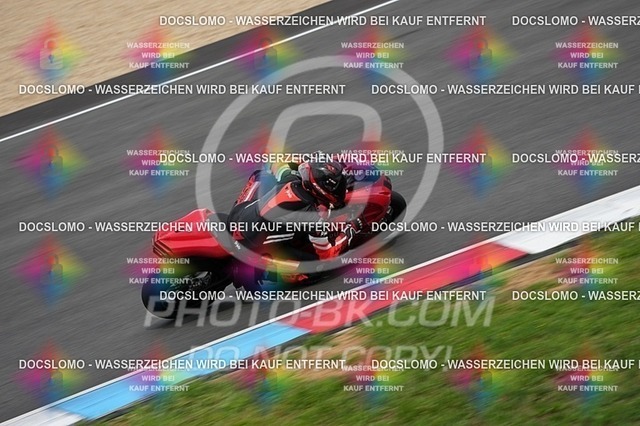 2025_07_25_PBK_17722 | Sportfotografie; SlowMotion; Video; Rennstrecke; Hafeneger; RSE; Speer; Trackday; Motorsportarena; Hockenheimring; Brno; Most; Barcelona; Valencia, Benny; Kaetzmer;