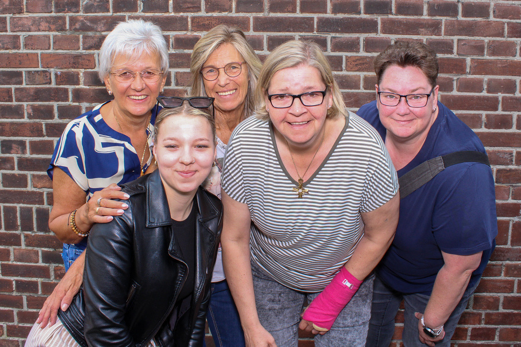 top-top.de-250601-167 | Foto, Video, Fotografie, Videografie, Fotobox, DJ, Discjockey, Musik, Musikbox, Veranstaltung, Photobooth, Amazon, Ebay, Buchtipp, Bestseller, Autor, Verlag, Buch, Wesel, Hamminkeln, NRW, Dinslaken, Rees, Drohne, Hochzeit, Party, Fotobox, Wesel, Fotograf