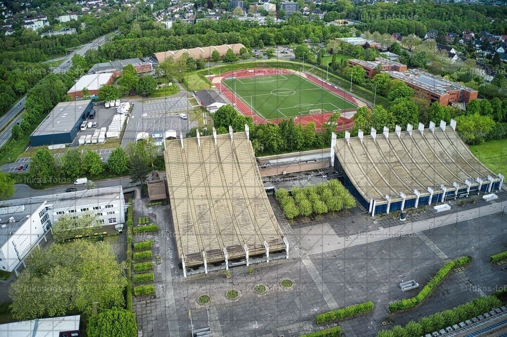 2021-05 LUFT Stadthalle Europahalle Stadion WBG Foto Lukas 7 | Luftbilder Castrop-Rauxel und Fotos vom VfL Bochum kaufen im Webshop der Bilder von Jens Lukas: lukas-fotos - Realisiert mit Pictrs.com