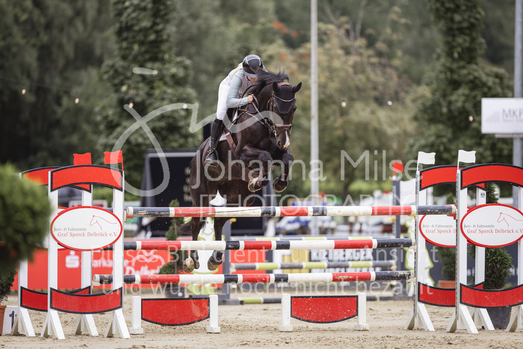 230824_Delbrueck_AmateurM2-236 | Deine schönsten Turniermomente als professionelle Fotos! Entdecke hochwertige Pferdesport-Fotografie im Online-Shop. Jetzt Fotos finden & bestellen!