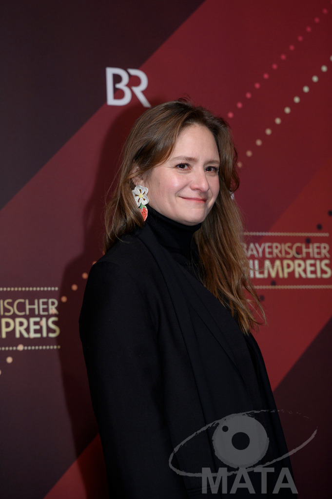 _DWI5451 | Julia Jentsch  bei der Verleihung des 47. Bayerischen Filmpreises 2026  im Prinzregententheater. München, Deutschland. Der Bayerische Filmpreis wird seit 1979 von der Bayerischen Staatsregierung verliehen, um die Bedeutung des Kinofilms als Kulturgut herauszustellen - Realisiert mit Pictrs.com