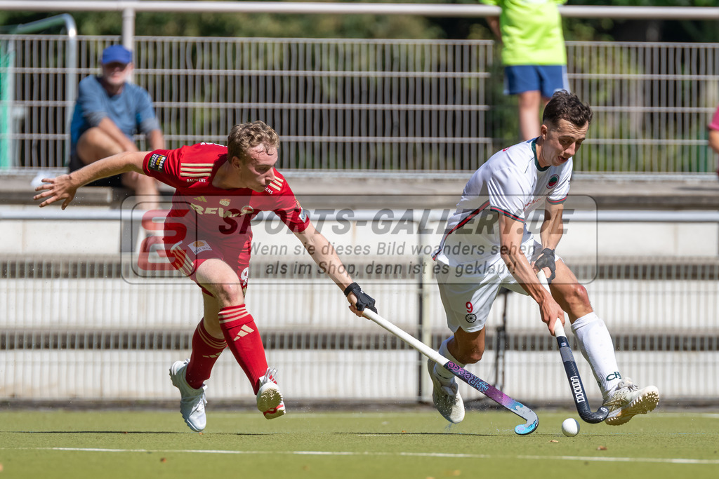 HK_20240907_105392 | 1. Bundesliga Herren RW Köln - Crefelder HTC am 7.9.2024 RW Köln, Köln , Luis Höchemer ( Rot-Weiss Köln #9 ) , #Sharp Lachlan ( Crefelder HTC #9 )