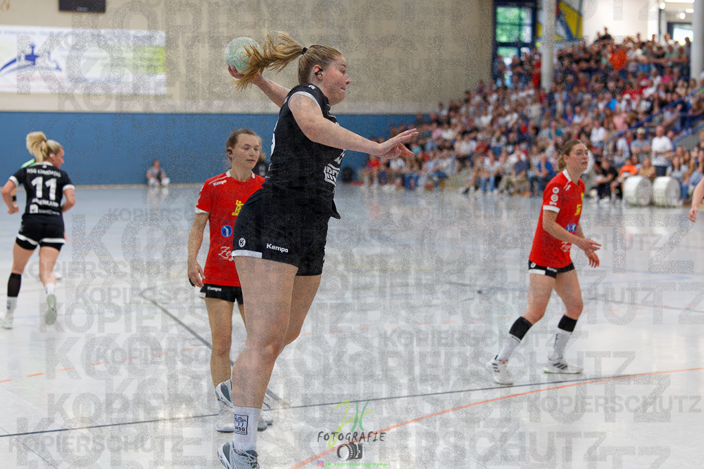 HSG Wettenberg - HSG Lumdatal | Wiederholungs-/Entscheidungsspiel um die Meisterschaft in der Frauen Oberliga Mitte und Aufstieg in die RegionalligaHSG Wettenberg - HSG Lumdatal am 11.05.2025 in Launsbach (Wettenberg) (Halle GS Launsbach (Wettenberg))Photo © 2025 - Jörg Heinrich - Realisiert mit Pictrs.com