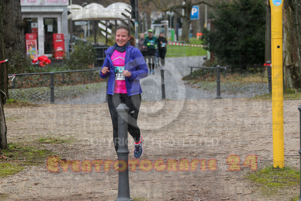 231231_1025_EV4_8774 | Sportfotografie im Rhein-Sieg Kreis, Köln, Bonn, NRW, Rheinland Pfalz, Hessen, etc. Unser Tätigkeitsfeld umfasst den Laufsport vom Volkslauf über den Marathon, Duathlon, Triathon bis zum Ultralauf wie Kölnpfad Ultra oder Schindertrail.