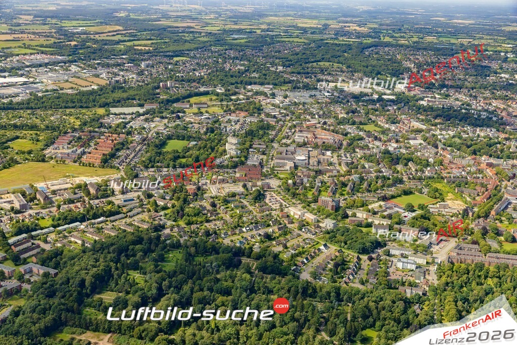 Gadeland Neumünster Bild- Das Luftbild wurde 2025 vom UL-Flugzeug heraus erstellt ( keine Drohne bzw. Drohnenaufnahme ) - Hochauflösende Luftaufnahme -Nicht vergleichbar mit Google Maps oder Satelittenbilder- Die Geschenkidee !Mit Lizenz und Bildrechte bestellbar - CC