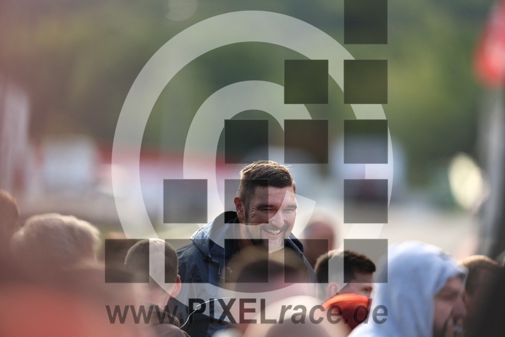 social-20250823_03938 | Schöne Erinnerungen an spannende Momente - das festzuhalten ist unser Job. PIXELrace.de ist seit 2003 auf den Rennstrecken Europas unterwegs um die Action draußen beim Fahren und die wunderbare Stimmung imm Fahrerlager für euch einzufangen.