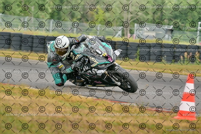 25bt05-0925 | markuskiefer.com - Realisiert mit Pictrs.com