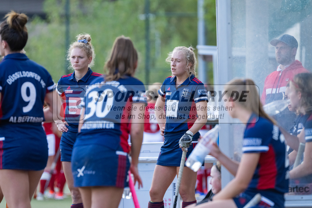 HK_20220925_100114 | 1. Bundesliga Damen Düsseldorfer HC - Berliner HC  am 25.9.2022 DHC Düsseldorf, Düsseldorf , Sara Strauss ( Düsseldorfer HC #11 )